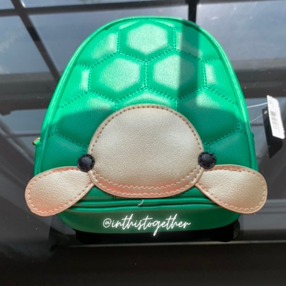 Bath & Body Works Turtle Zippered Bag - Picture 6 of 6